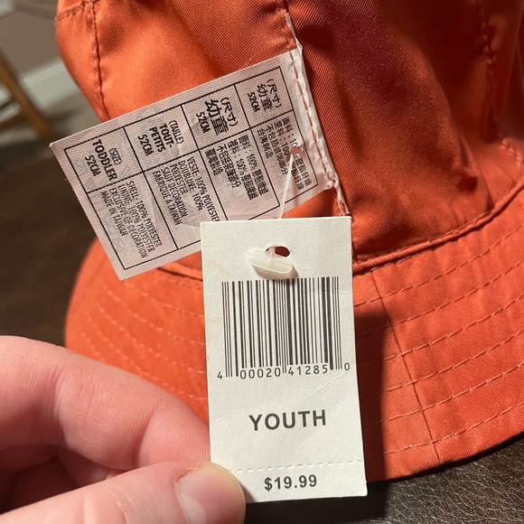 NWT Reversible Disney Bucket Hat - Picture 3 of 6